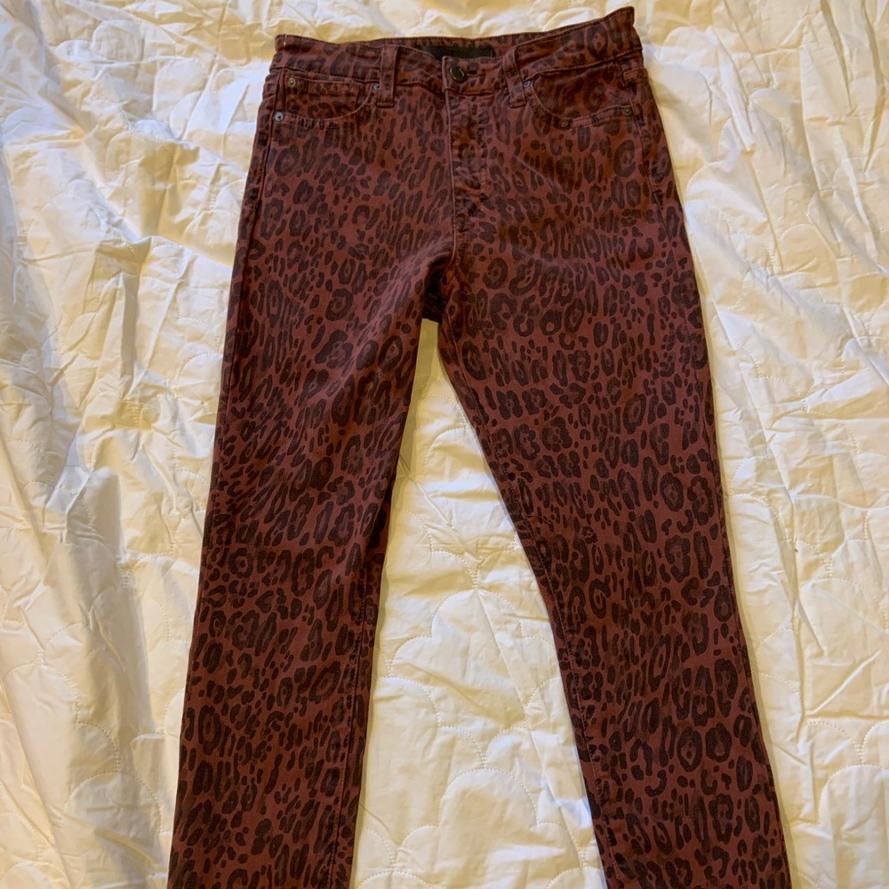 Joe’s Jeans-Red Leopard Print-Size 27